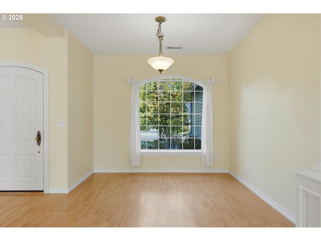 2415 N MAIN St, Newberg, OR 97132