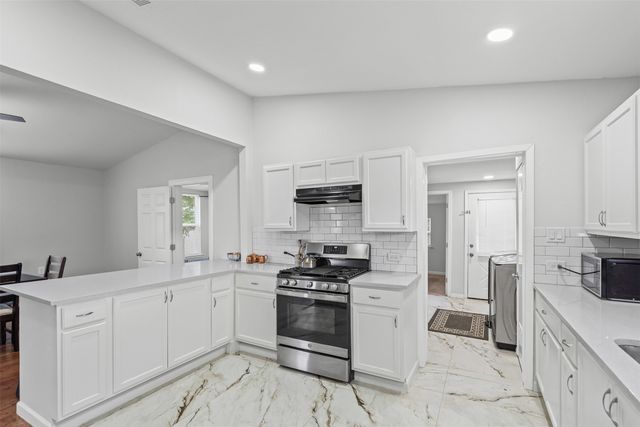 1130 W Bullock Street, Denison, TX 75020
