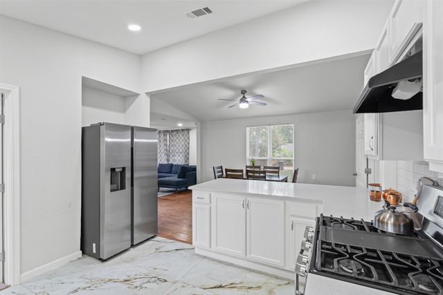 1130 W Bullock Street, Denison, TX 75020