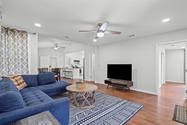 1130 W Bullock Street, Denison, TX 75020