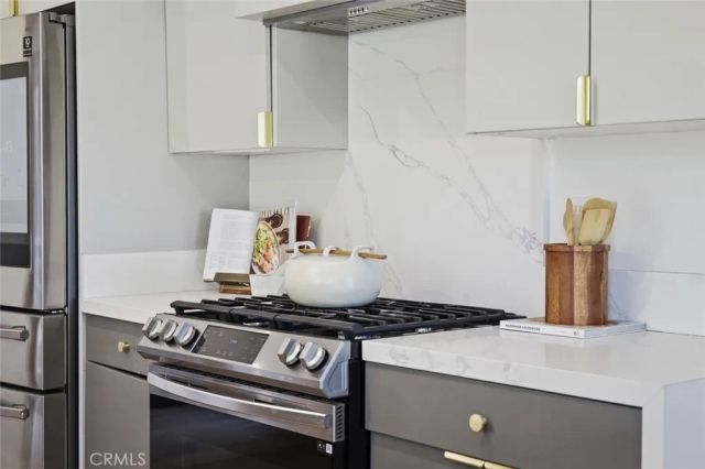 2491 Ivan Hill Terrace, Los Angeles, CA 90039