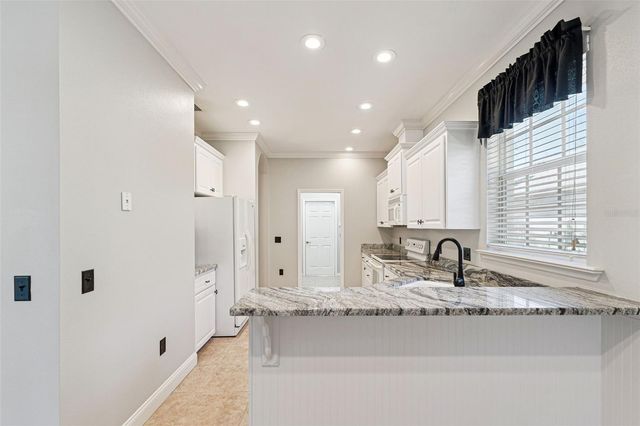 8107 LAKE JAMES BOULEVARD, Lakeland, FL 33810