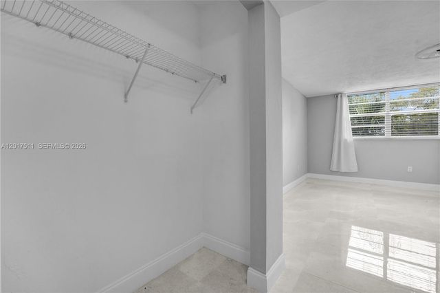 7100 NW 17th St 305, Plantation, FL 33313