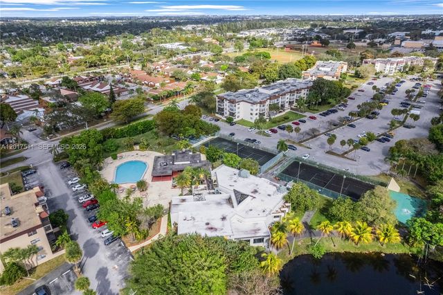 7100 NW 17th St 305, Plantation, FL 33313