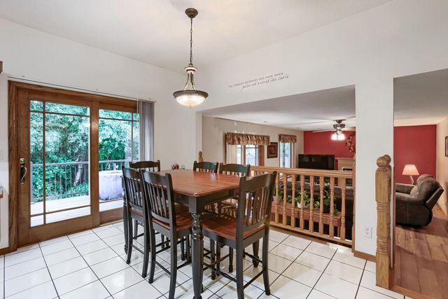 7842 20th Street N, Oakdale, MN 55128