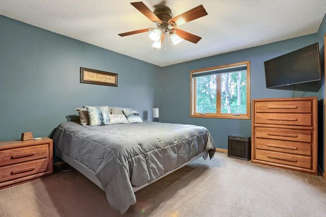 7842 20th Street N, Oakdale, MN 55128
