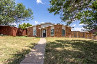 649 Eagle Drive, Desoto, TX 75115