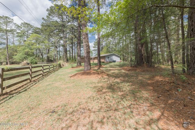191 Sunset Road, Wallace, NC 28466