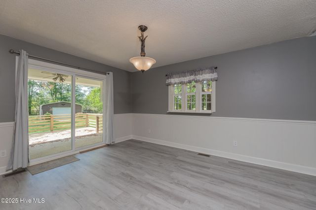 191 Sunset Road, Wallace, NC 28466