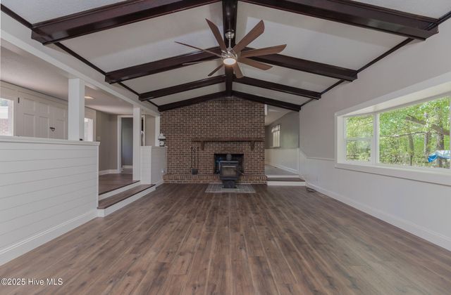 191 Sunset Road, Wallace, NC 28466
