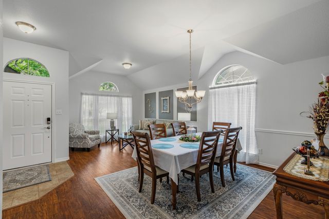 10802 Saint Annes Drive, Rowlett, TX 75089