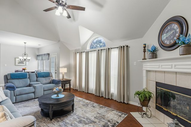 10802 Saint Annes Drive, Rowlett, TX 75089