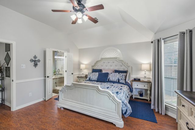 10802 Saint Annes Drive, Rowlett, TX 75089
