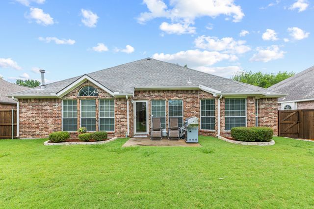10802 Saint Annes Drive, Rowlett, TX 75089
