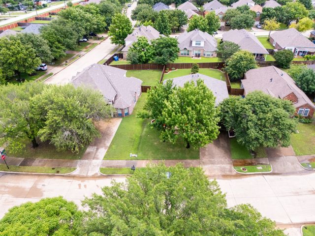 10802 Saint Annes Drive, Rowlett, TX 75089