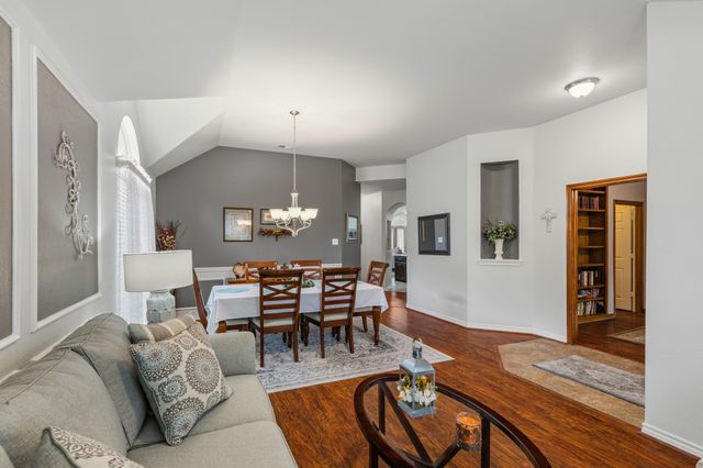 10802 Saint Annes Drive, Rowlett, TX 75089