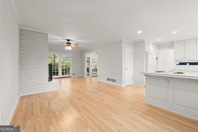 1096 Oxford Crescent NE, Atlanta, GA 30319