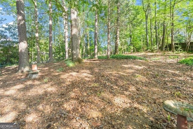 1096 Oxford Crescent NE, Atlanta, GA 30319