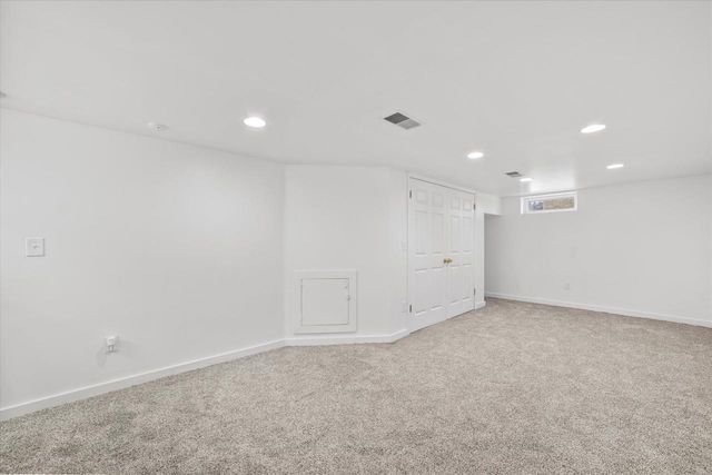 6165 N Santa Monica BOULEVARD, Whitefish Bay, WI 53217