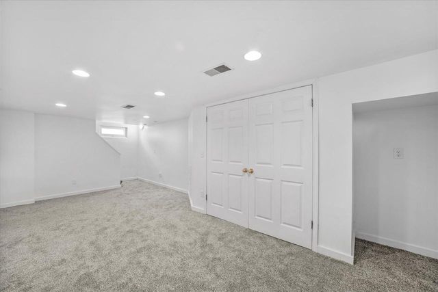 6165 N Santa Monica BOULEVARD, Whitefish Bay, WI 53217