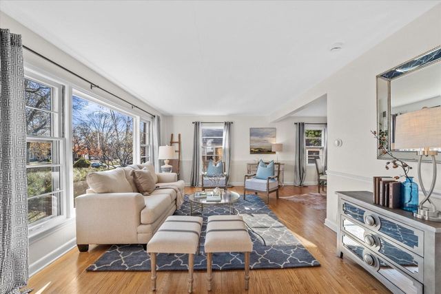 6165 N Santa Monica BOULEVARD, Whitefish Bay, WI 53217