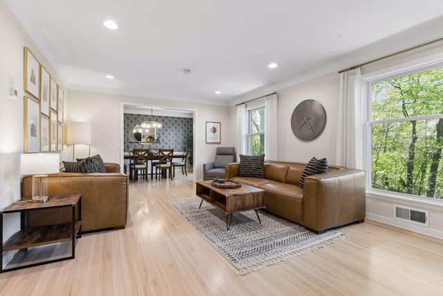 522 Shadyway Road, Wayzata, MN 55391