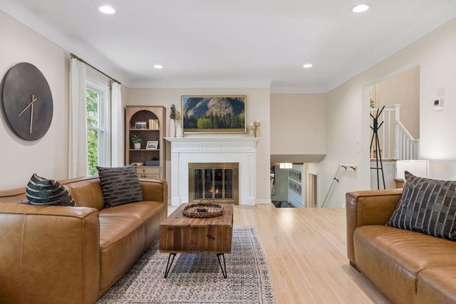 522 Shadyway Road, Wayzata, MN 55391
