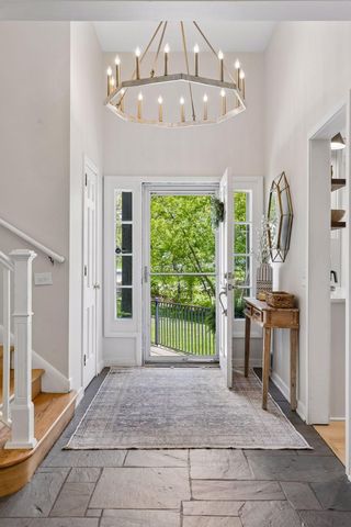 522 Shadyway Road, Wayzata, MN 55391