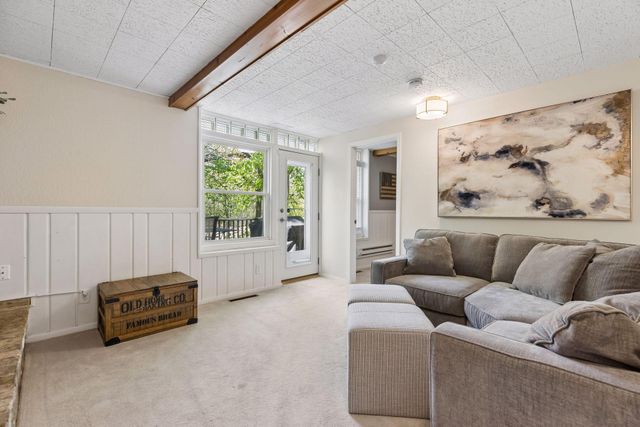 522 Shadyway Road, Wayzata, MN 55391