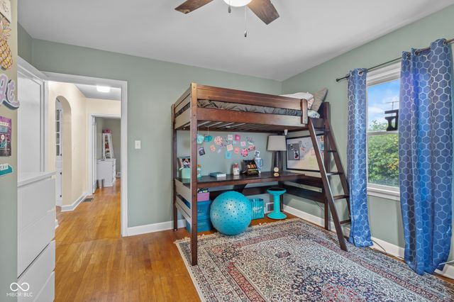 2645 Washington Street, Columbus, IN 47201