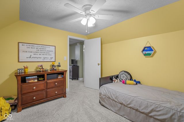 2645 Washington Street, Columbus, IN 47201