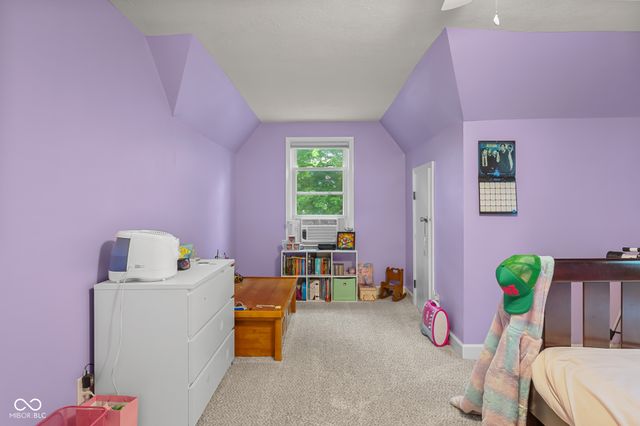 2645 Washington Street, Columbus, IN 47201