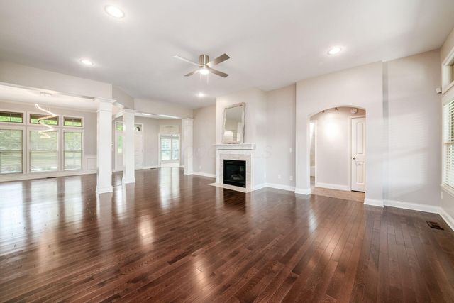 886 Ballater Drive, Delaware, OH 43015