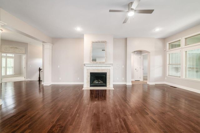 886 Ballater Drive, Delaware, OH 43015