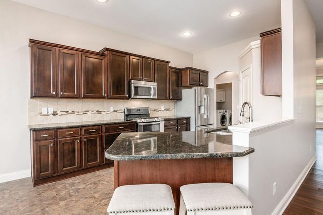 886 Ballater Drive, Delaware, OH 43015