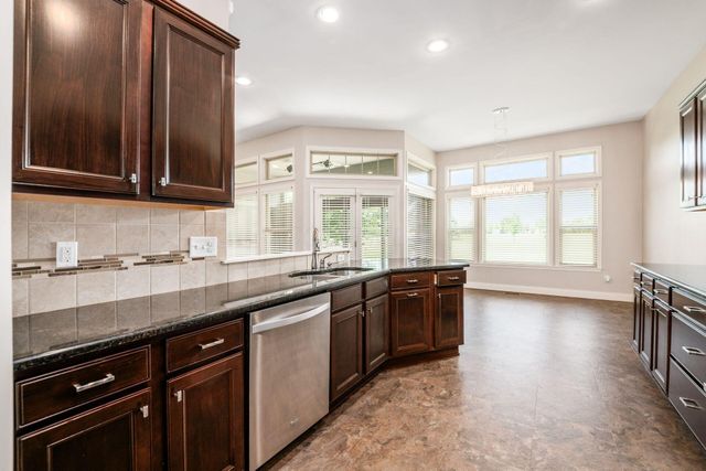 886 Ballater Drive, Delaware, OH 43015
