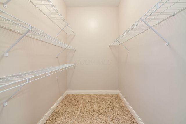 886 Ballater Drive, Delaware, OH 43015