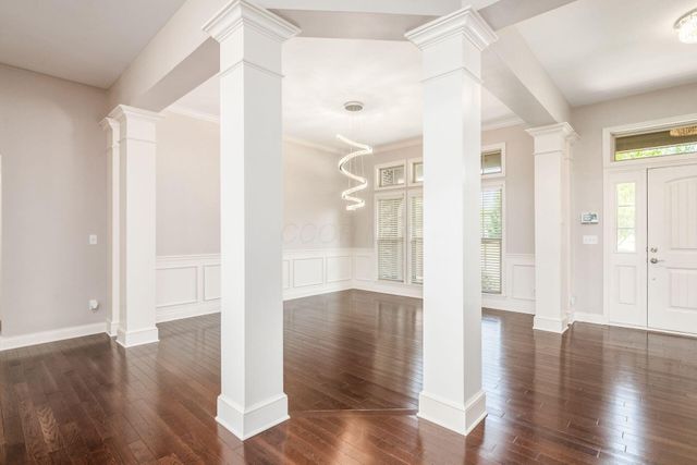 886 Ballater Drive, Delaware, OH 43015