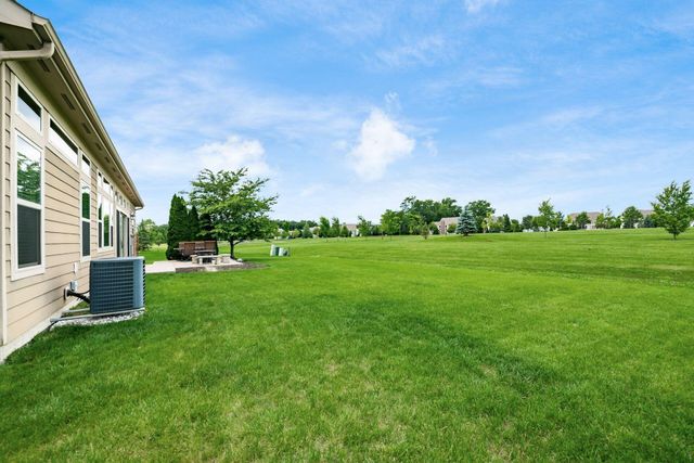 886 Ballater Drive, Delaware, OH 43015