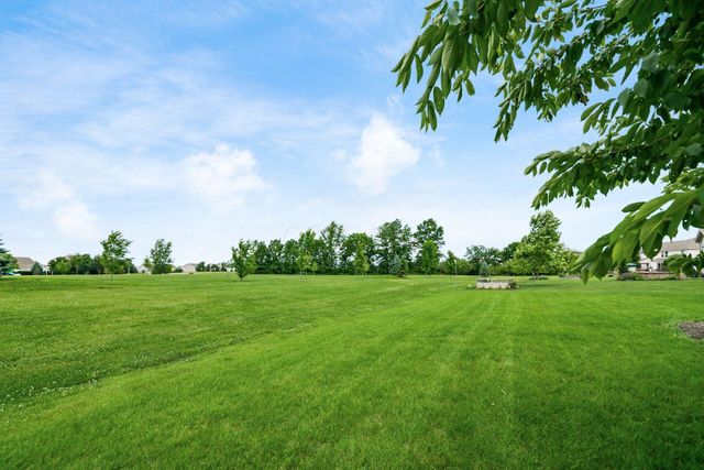 886 Ballater Drive, Delaware, OH 43015