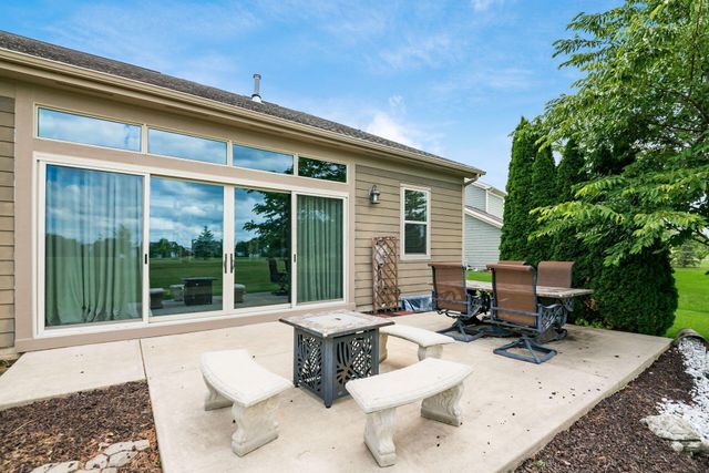 886 Ballater Drive, Delaware, OH 43015