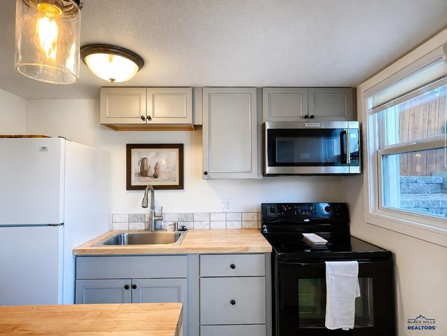 624 ST ANDREW, Rapid City, SD 57701
