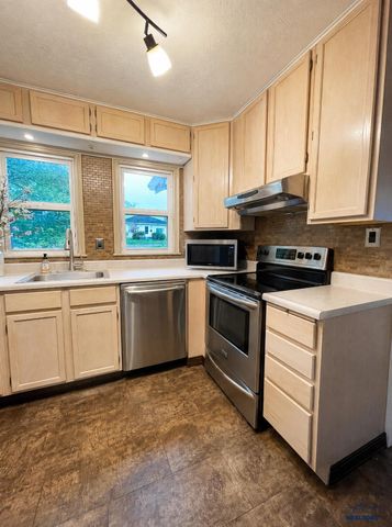 624 ST ANDREW, Rapid City, SD 57701