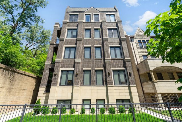 4101 S Drexel Avenue 302, Chicago, IL 60653