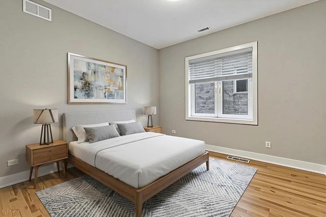 4101 S Drexel Avenue 302, Chicago, IL 60653