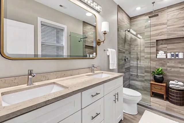 4101 S Drexel Avenue 302, Chicago, IL 60653