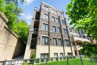 4101 S Drexel Avenue 302, Chicago, IL 60653
