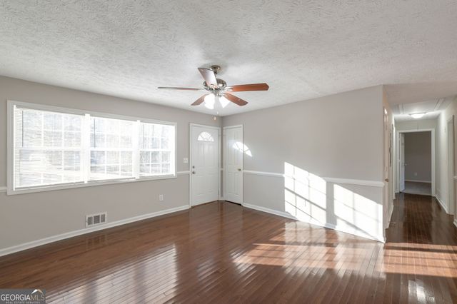 30 Vickie Drive, Hiram, GA 30141