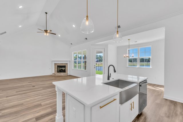 5367 KAITLYNN ROSE DR W, Lakeland, TN 38002