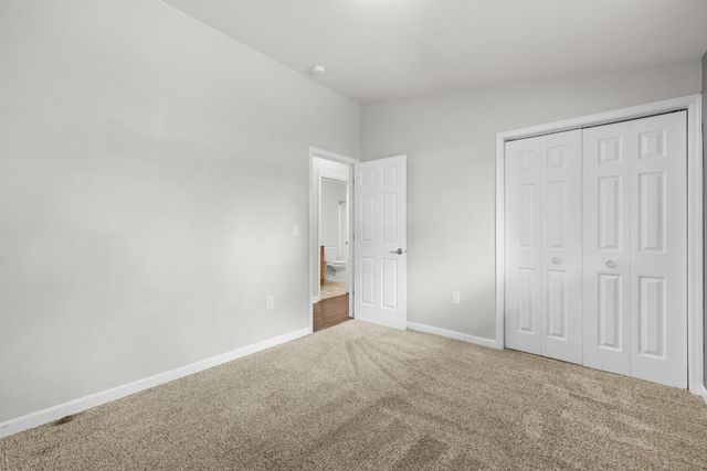 305 18TH ST NW, Minot, ND 58703
